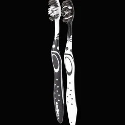 Colgate Brosses à dents MaxWhite Charcoal Polishing Star* Soins Buccaux