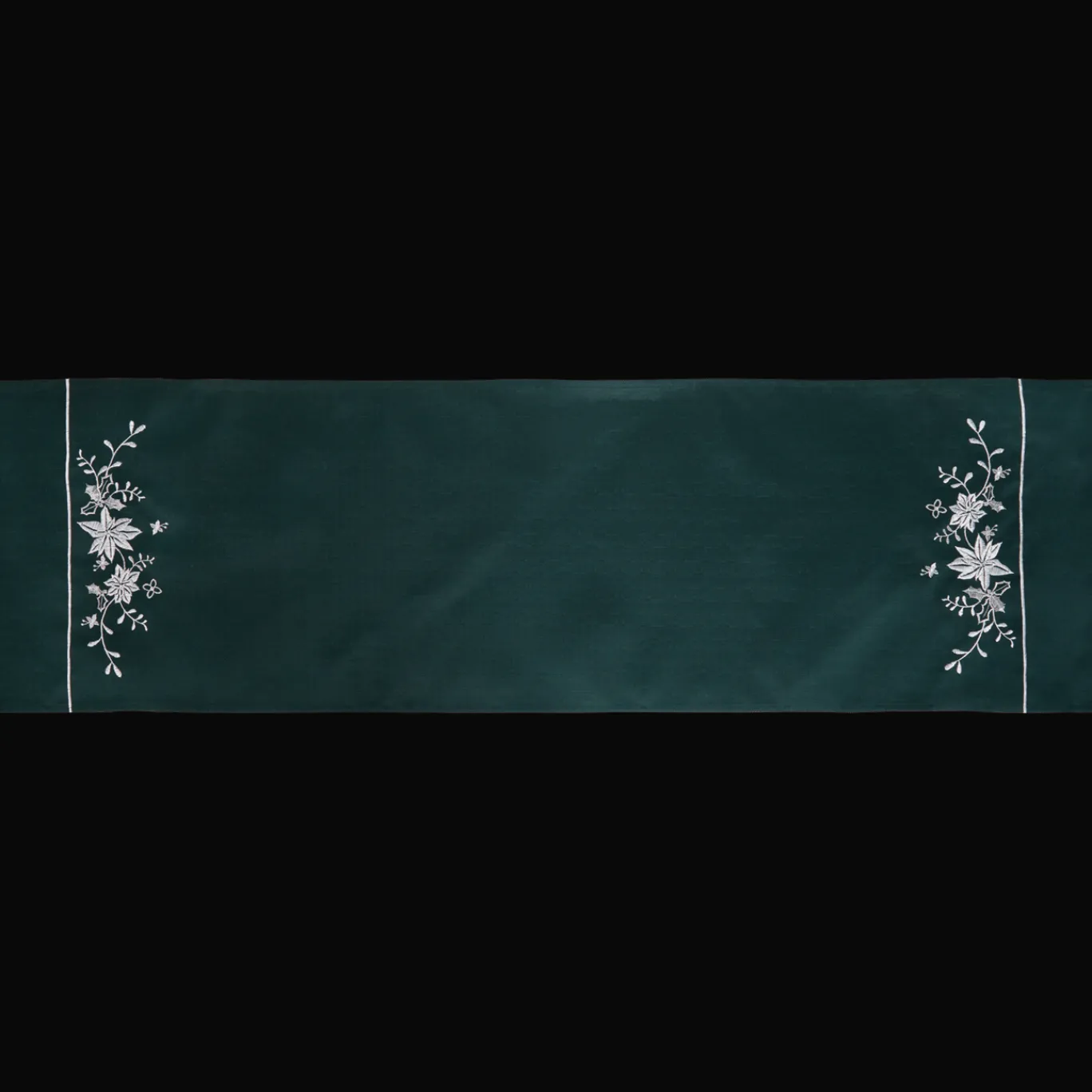 Action Chemin de table brodé* Accessoires Pour La Maison